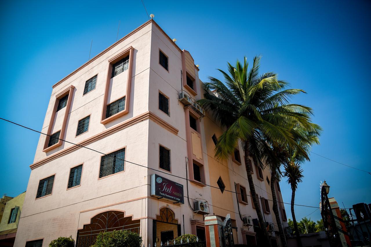 Hotel Jeet Paradise Phaltan Kültér fotó