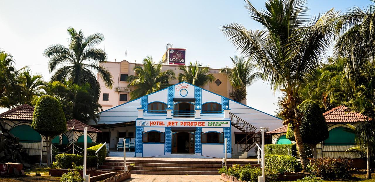 Hotel Jeet Paradise Phaltan Kültér fotó